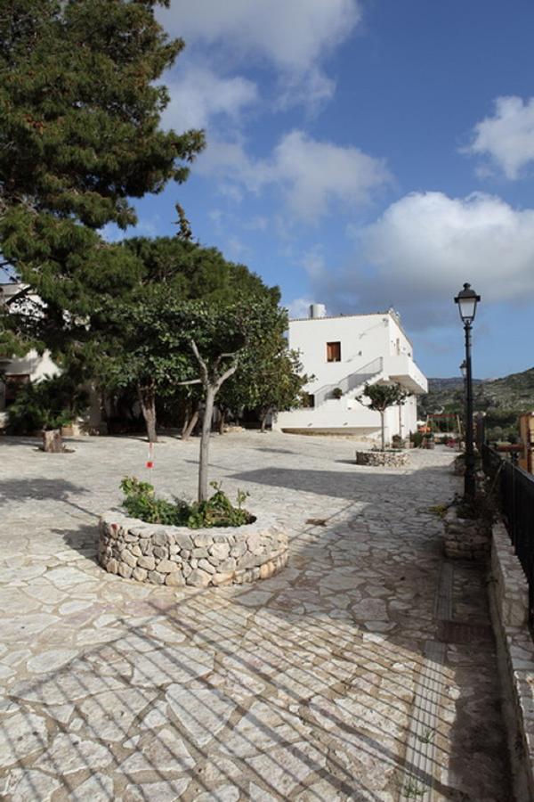 Casa Vacanze Il Cortile كوستوناتشي المظهر الخارجي الصورة